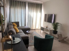 Smartz Apartment 210